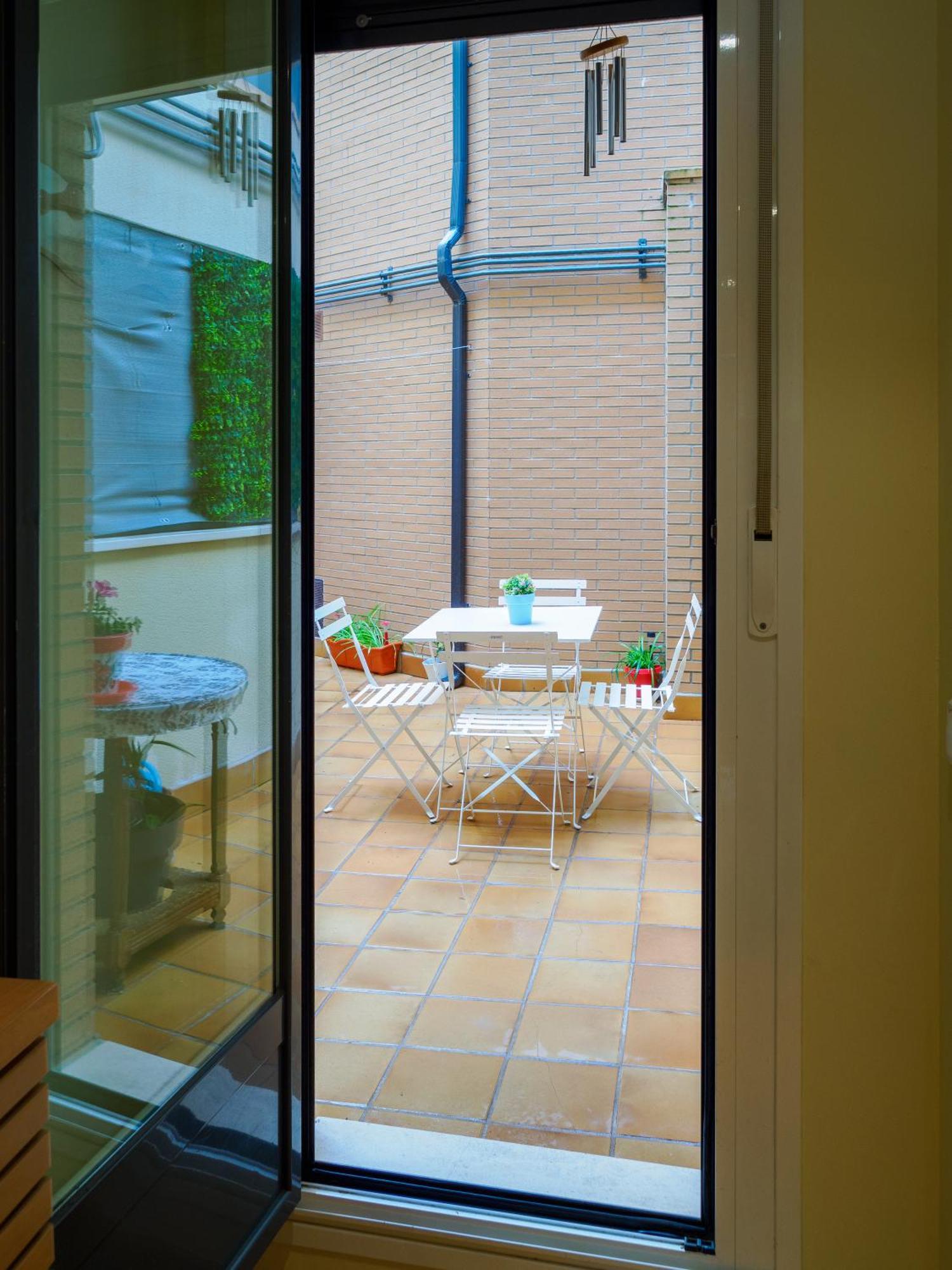 El Patio De Miren Apartment